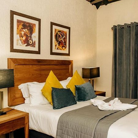 Inyamatane Luxury Lodge Хейзивью Экстерьер фото